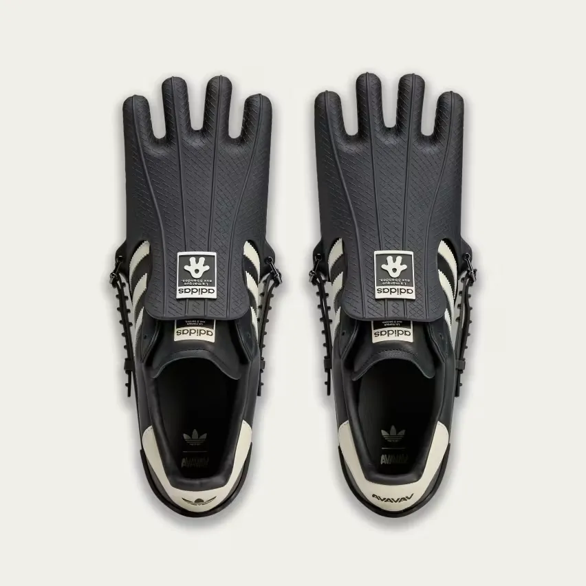 AVAVAV и Adidas снабдили кроссовки Superstar «суперпальцами»