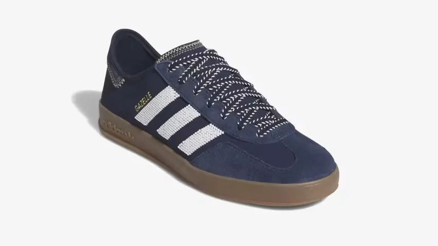 CLOT и Adidas добавили красивый бисерный мотив к двум расцветкам кроссовок Gazelle