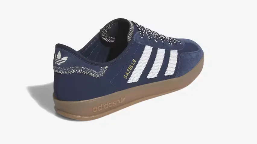 CLOT и Adidas добавили красивый бисерный мотив к двум расцветкам кроссовок Gazelle