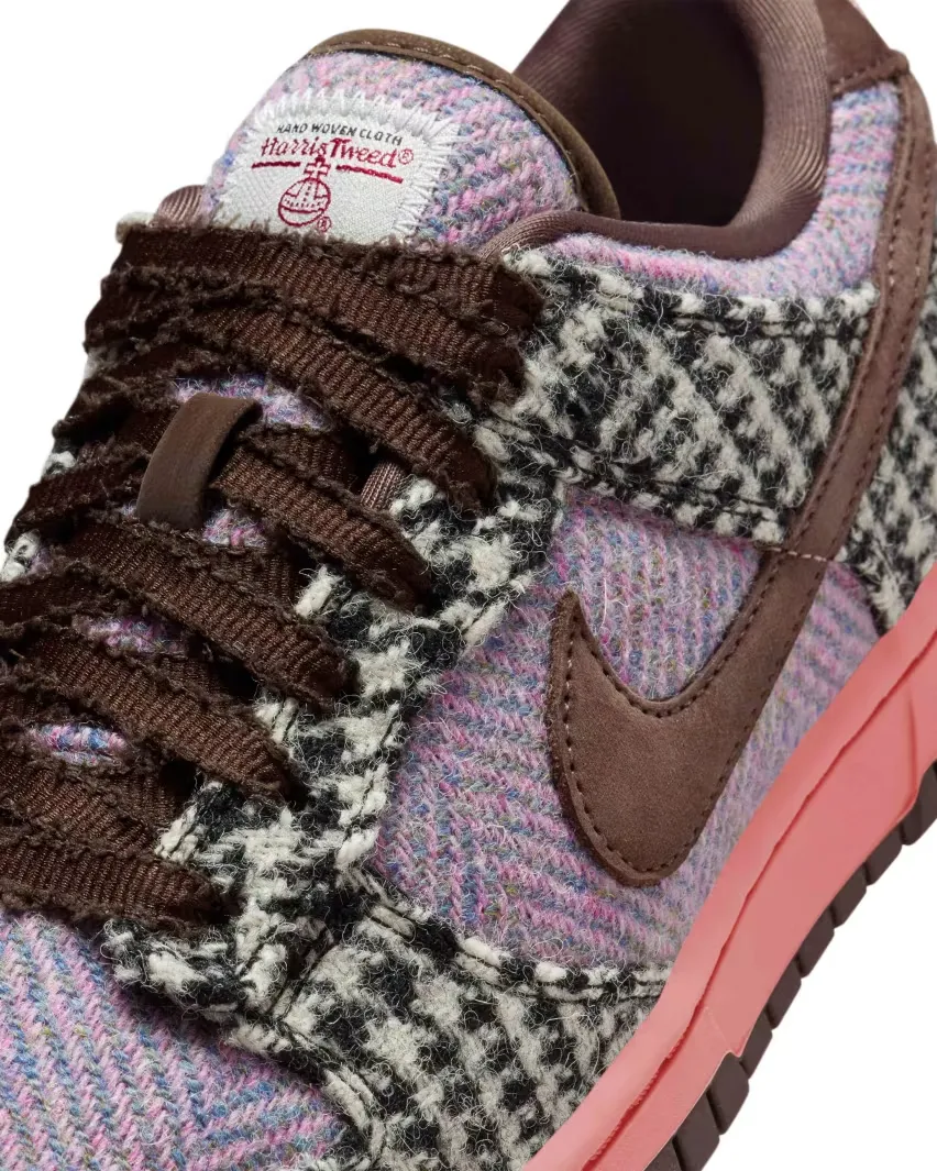 8 августа Nike представит Dunk в новом исполнении из ткани Harris Tweed в цвете «Denim Turquoise»