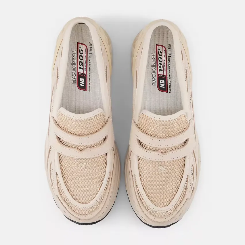 30 июля New Balance выпускает две новые модели лоферов 1906 в цветах "Bisque" и "Woodland"
