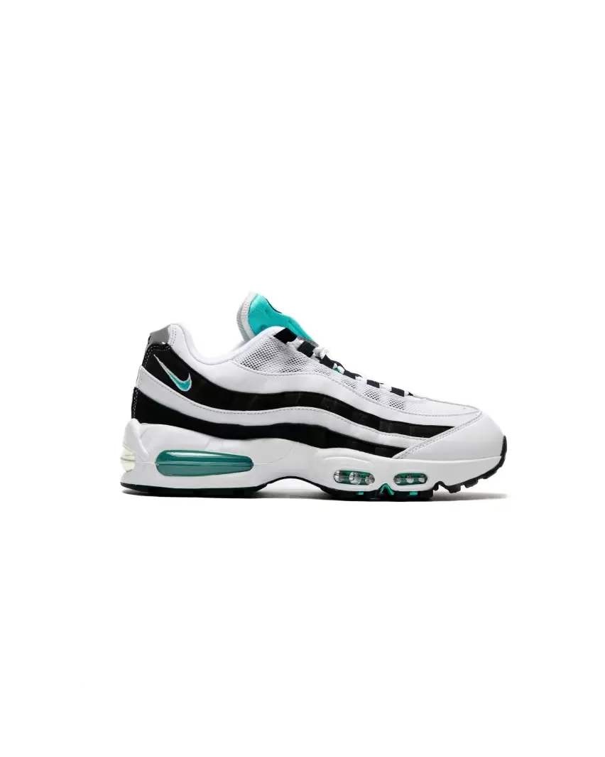 11 июля, в пятницу, в продажу поступят кроссовки Nike Air Max 95 OG «Black Border»