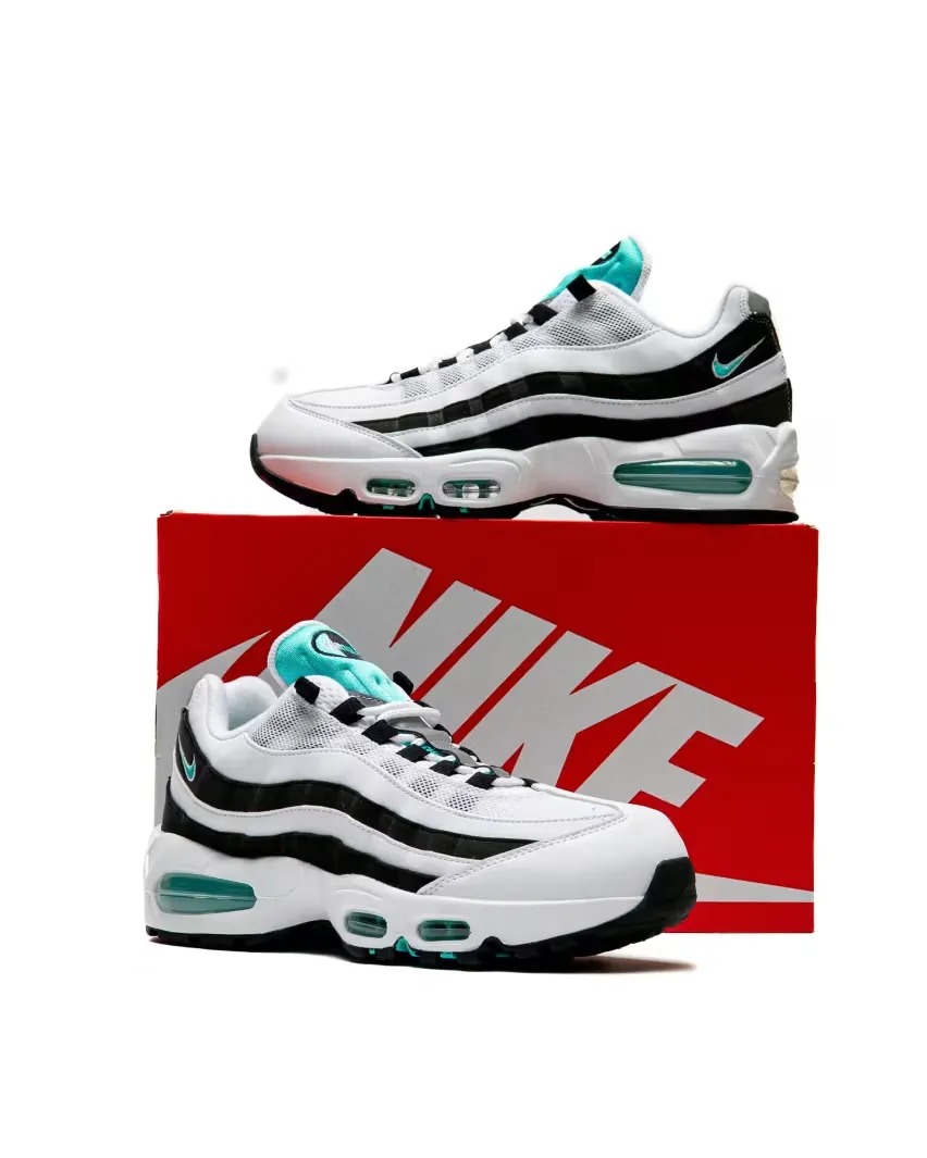 11 июля, в пятницу, в продажу поступят кроссовки Nike Air Max 95 OG «Black Border»