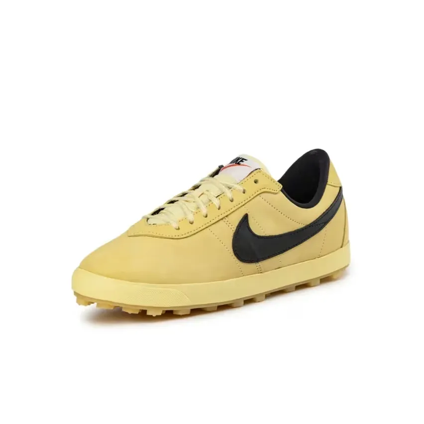 25 июля, в пятницу, Nike выпустит Astrograbber в цветах «Aluminium» и «Soft Yellow»