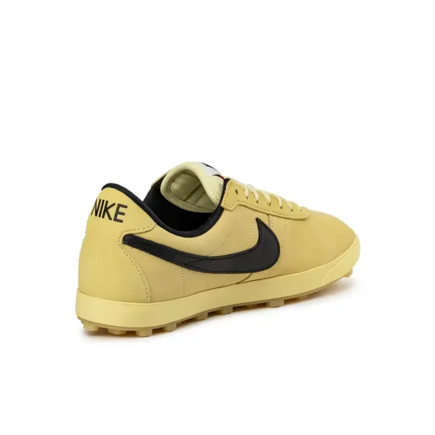 25 июля, в пятницу, Nike выпустит Astrograbber в цветах «Aluminium» и «Soft Yellow»