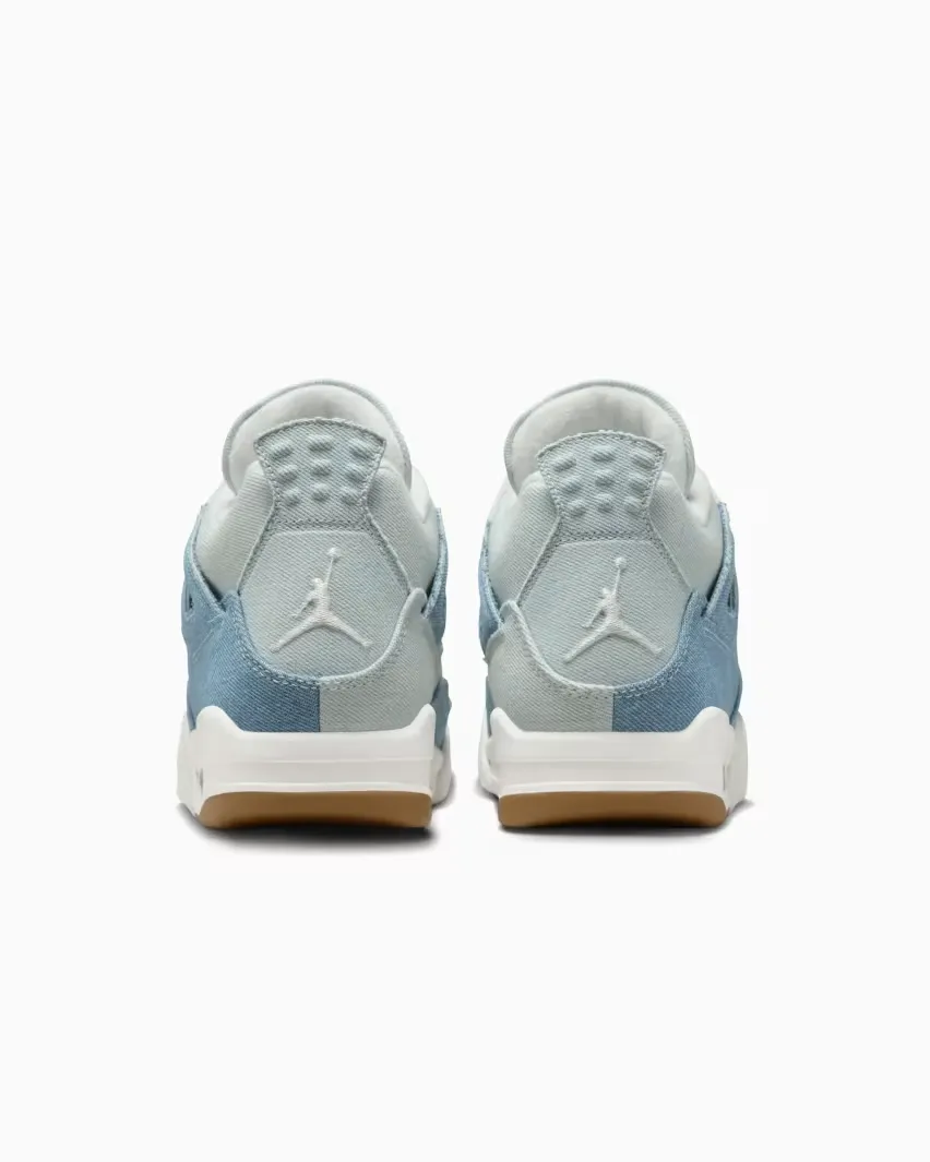 Сегодня, 21 августа 2025 года в продажу поступят кроссовки Air Jordan 4 Retro «Worn Blue Denim»