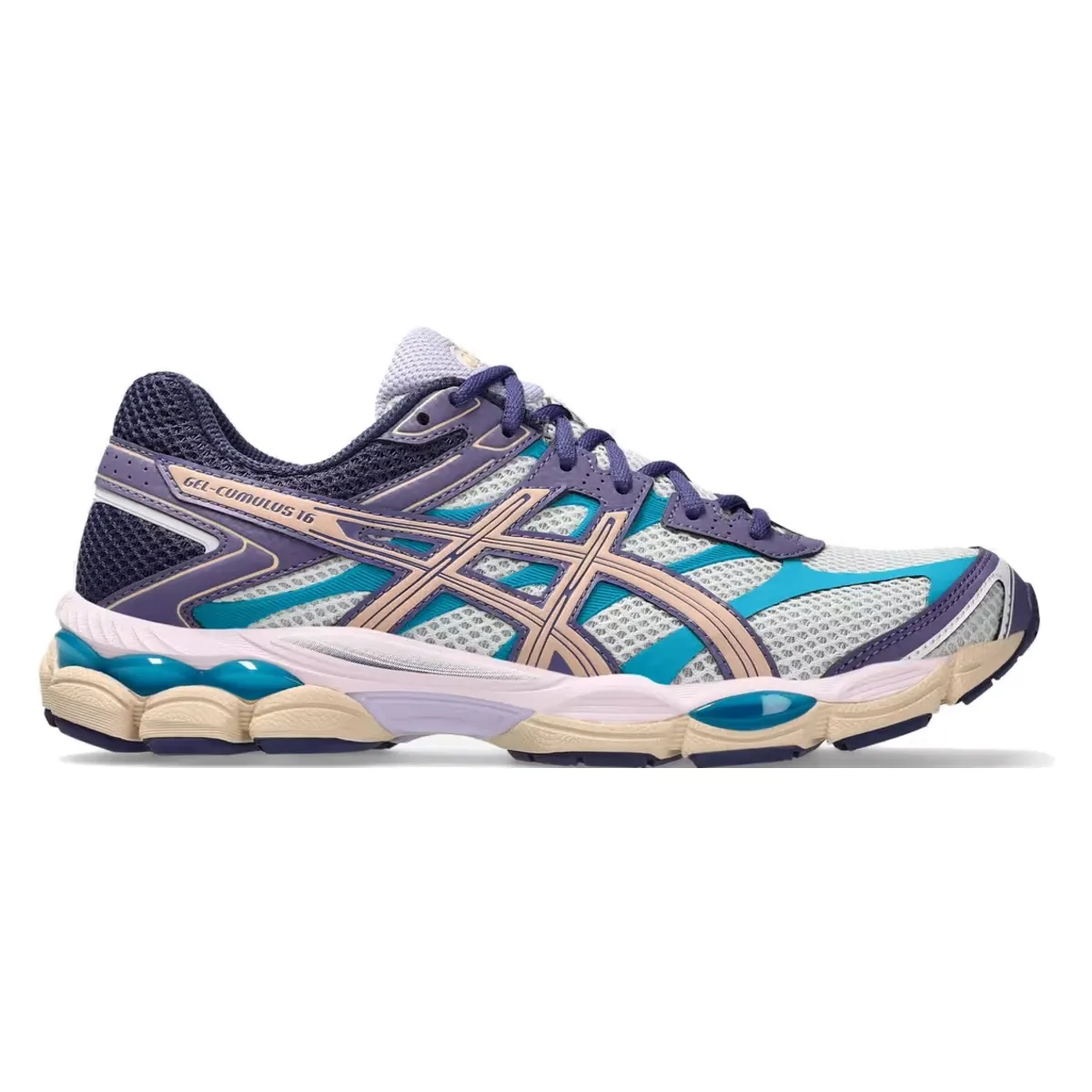 Сегодня, 15 августа, забирайте Asics Gel-Cumulus 16 в цветах «Cream Ivory» и «Bisque»