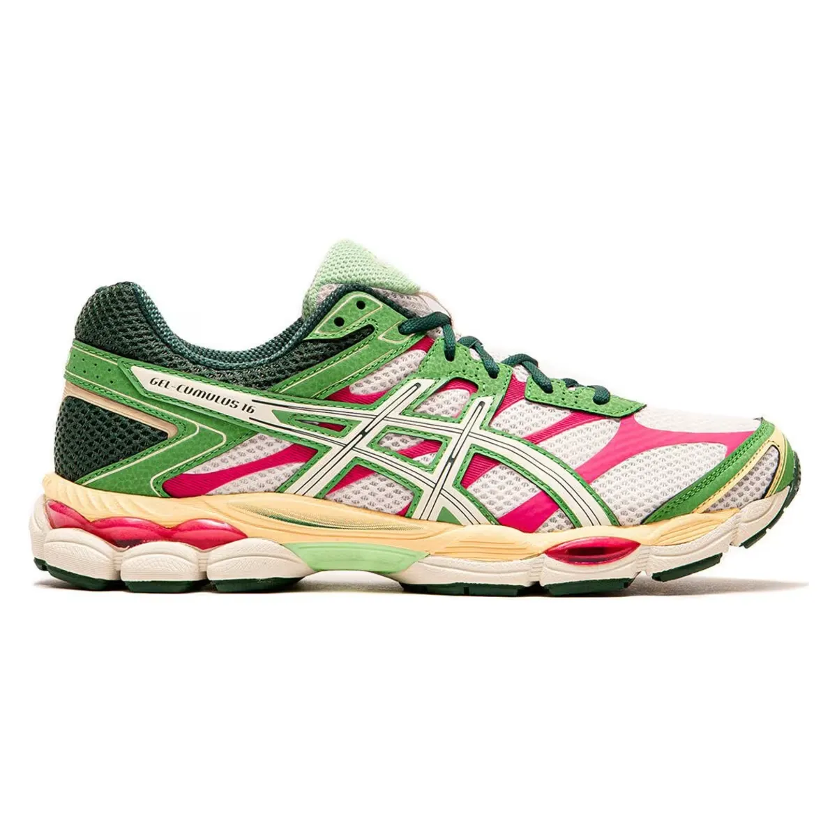 Сегодня, 15 августа, забирайте Asics Gel-Cumulus 16 в цветах «Cream Ivory» и «Bisque»
