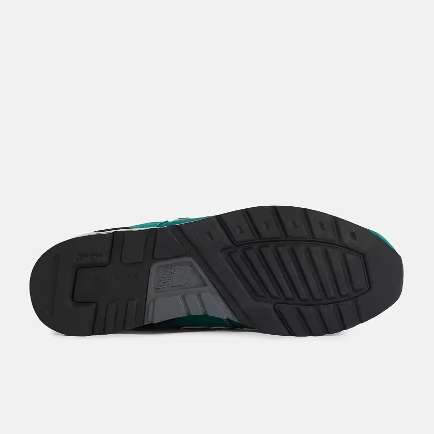 New Balance сочетает осенний цвет Vintage Teal с Jade в кроссовках 997, сделанных в США
