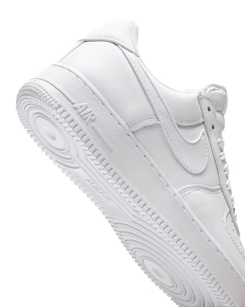 1 сентября Nike выпустит Air Force 1 Low Retro Premium «Triple White»