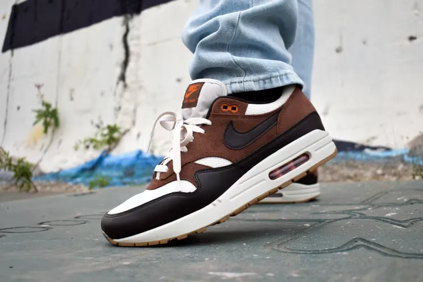 Осеннее настроение с кроссовками Nike Air Max 1 Essential «Brown Orange»