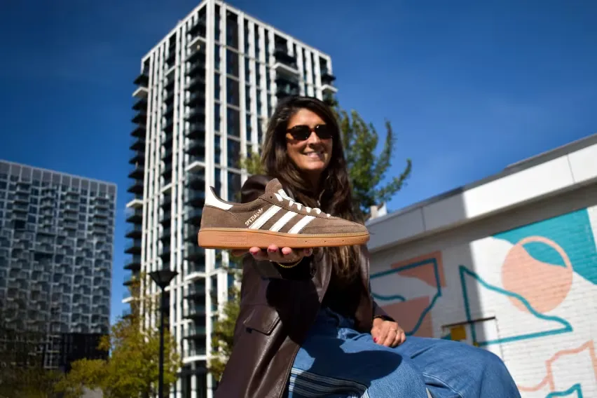 Носите кроссовки Adidas Handball Spezial «Earth Strata» всей семьёй!