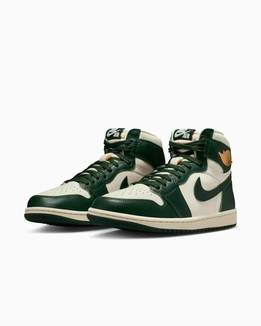 Дополните свой осенний образ кроссовками Air Jordan 1 Retro High OG «Pro Green»