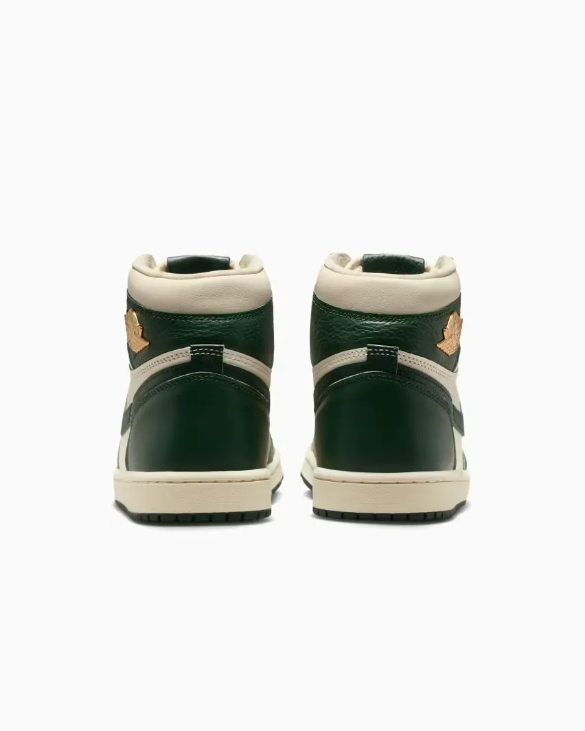 Дополните свой осенний образ кроссовками Air Jordan 1 Retro High OG «Pro Green»