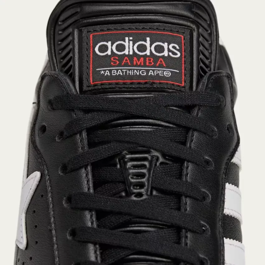 Завтра, 6 сентября, BAPE и adidas выпустят две новые модели Samba в цветах «Black» и «White»