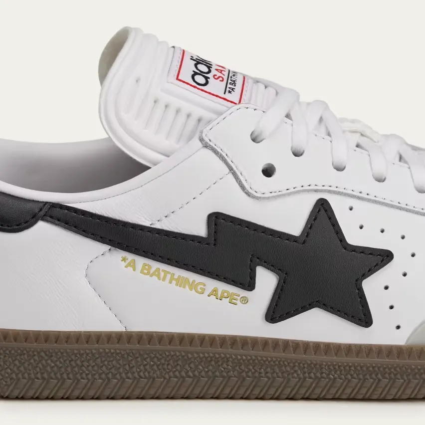 Завтра, 6 сентября, BAPE и adidas выпустят две новые модели Samba в цветах «Black» и «White»