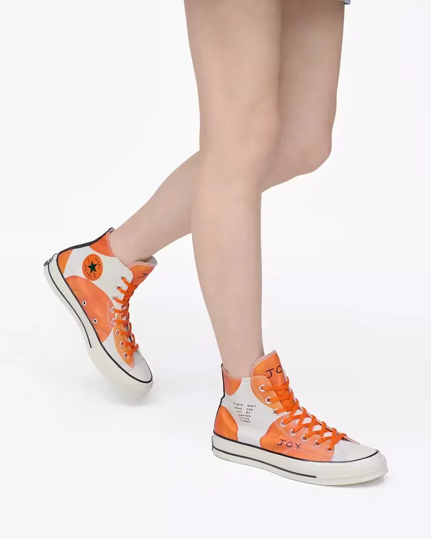 Marc Jacobs и Converse объединяют искусство и кроссовки в трёх креативных моделях Chuck 70