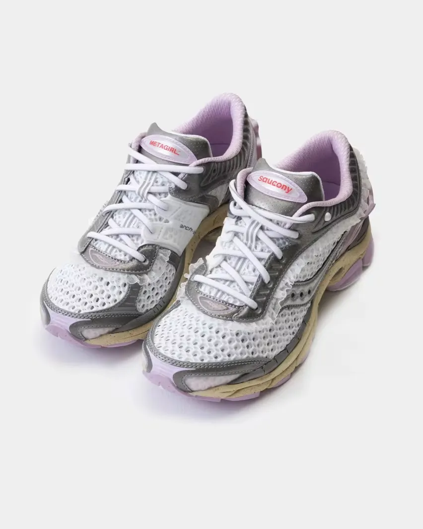 5 сентября Metagirl и Saucony запускают модель ProGrid Paramount «Daughter of the Moon»