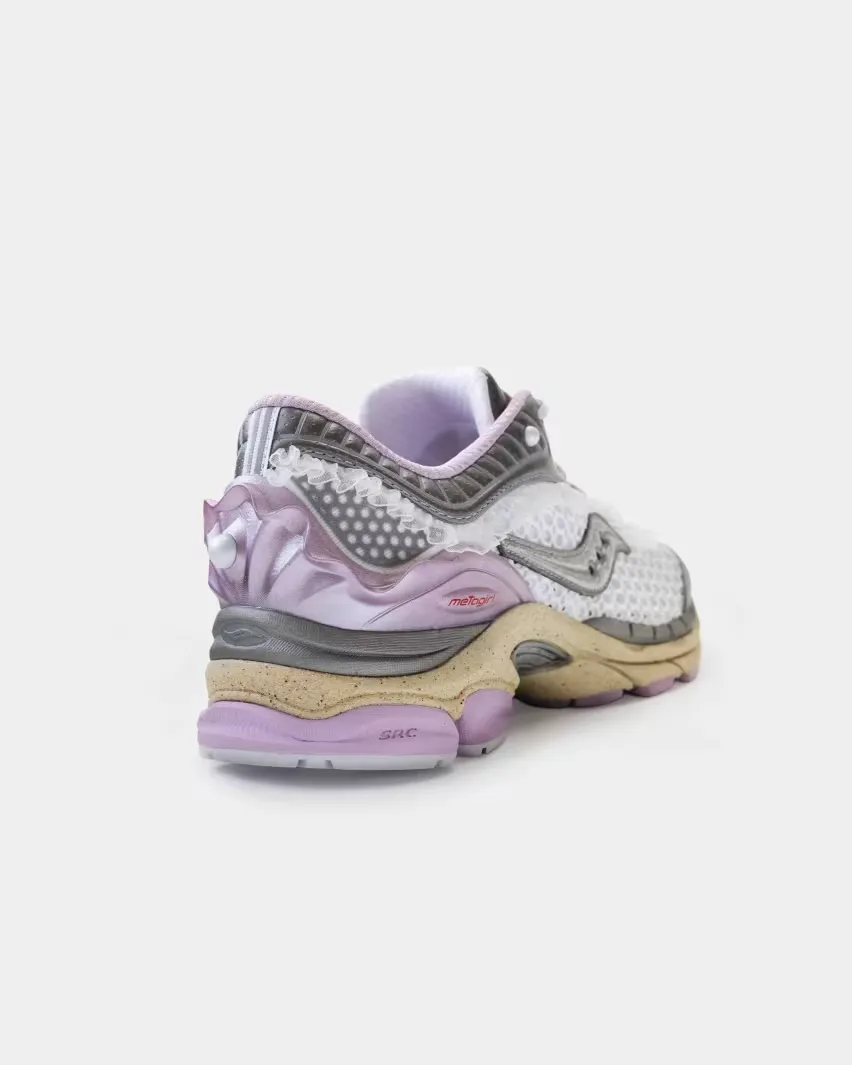 5 сентября Metagirl и Saucony запускают модель ProGrid Paramount «Daughter of the Moon»