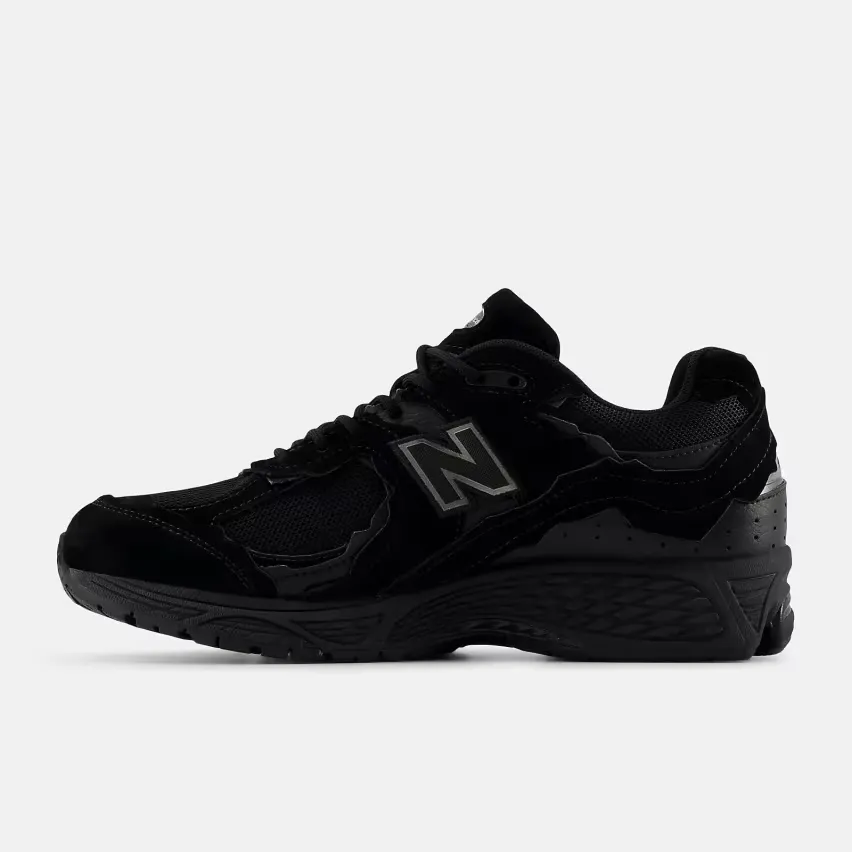 New Balance анонсирует трёхкомпонентный набор 2002DX Protection Pack с отделкой GORE-TEX