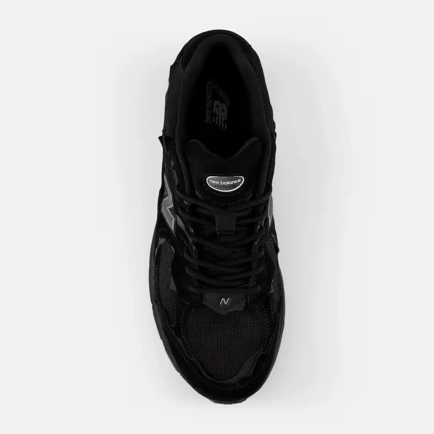 New Balance анонсирует трёхкомпонентный набор 2002DX Protection Pack с отделкой GORE-TEX