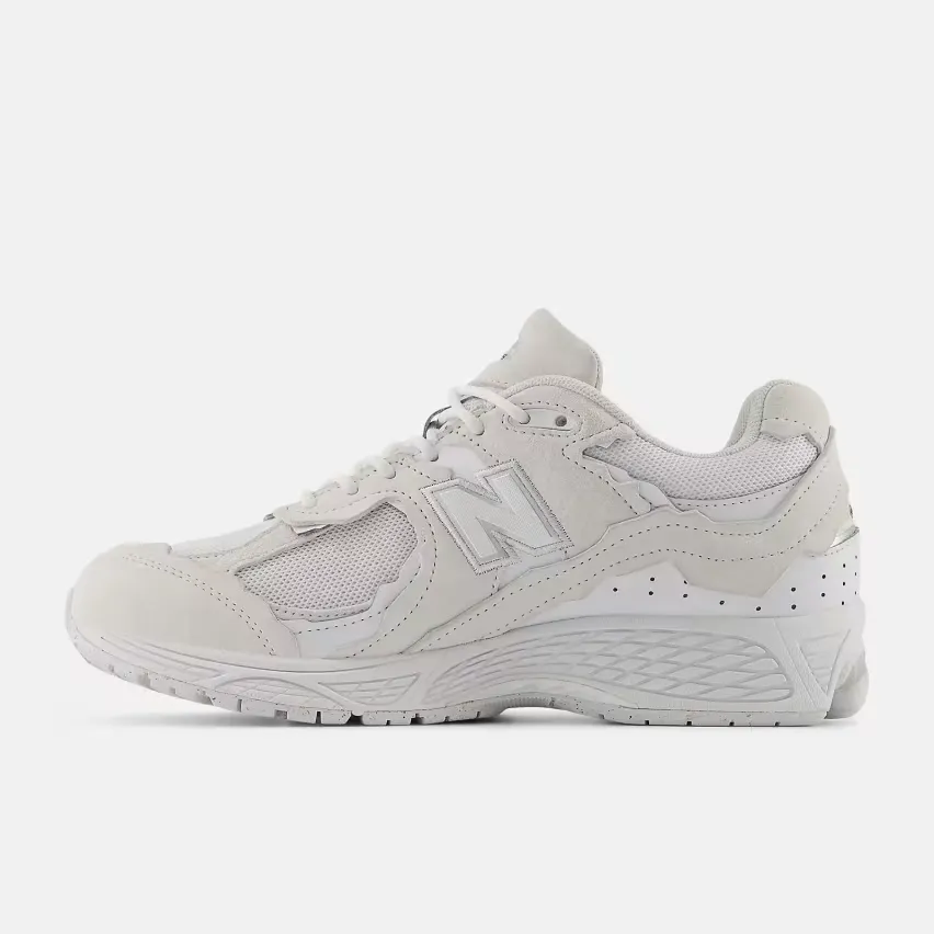 New Balance анонсирует трёхкомпонентный набор 2002DX Protection Pack с отделкой GORE-TEX