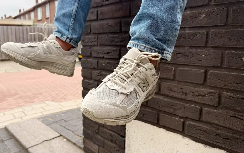 С моделью 2002DX «Shipyard» компания New Balance представляет лучший осенний цвет из коллекции Protection Pack GORE-TEX