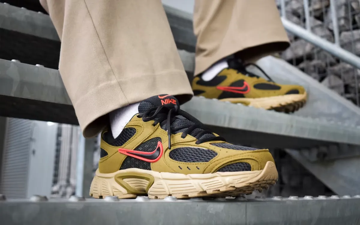 Nike V5 RNR Olive Flak