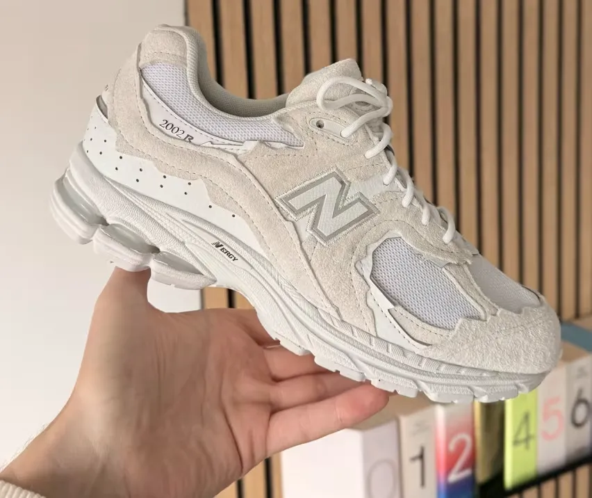 New Balance 2002DX Protection Pack Gore-tex «White Reflection» сохраняет чистоту и свежесть