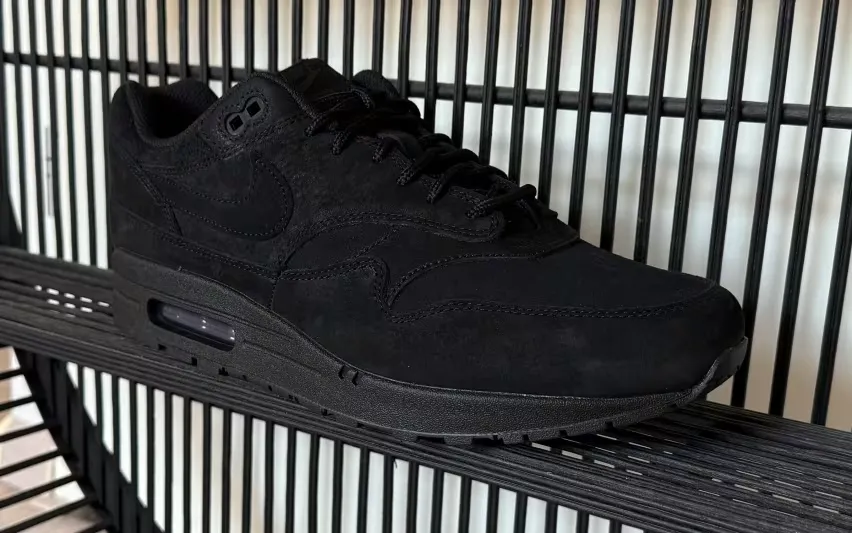 Кроссовки Nike Air Max 1 «Black Cat» поднимают минимализм на новый уровень