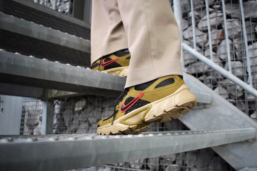 Кроссовки Nike V5 RNR «Olive Flak» сочетают в себе стиль Y2K и свежие осенние цвета