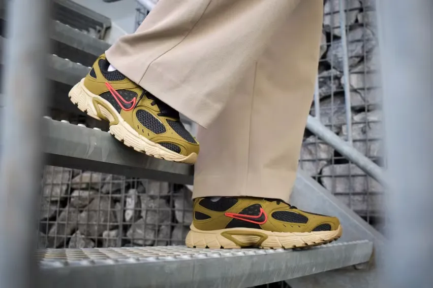 Кроссовки Nike V5 RNR «Olive Flak» сочетают в себе стиль Y2K и свежие осенние цвета