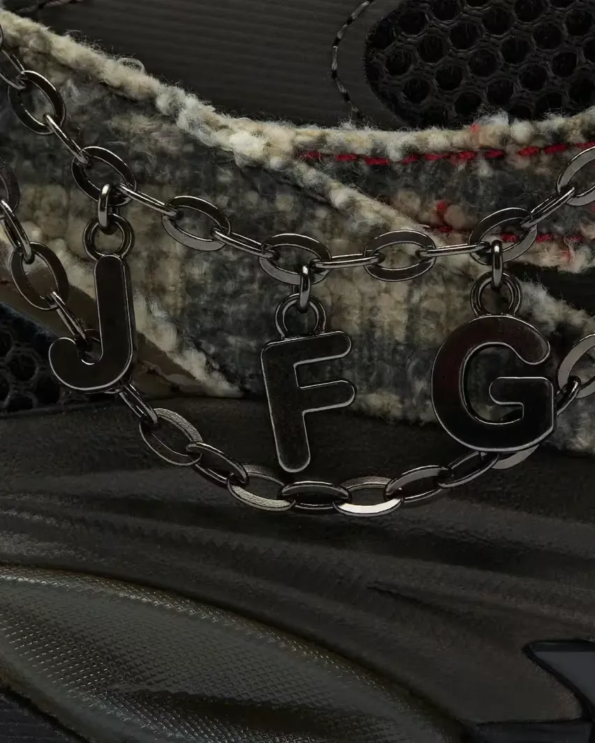 Джо Фрешгудс придал винтажный вид моделям New Balance ABZORB 2010 «Hand-Me-Downs» и «Bag Lady»