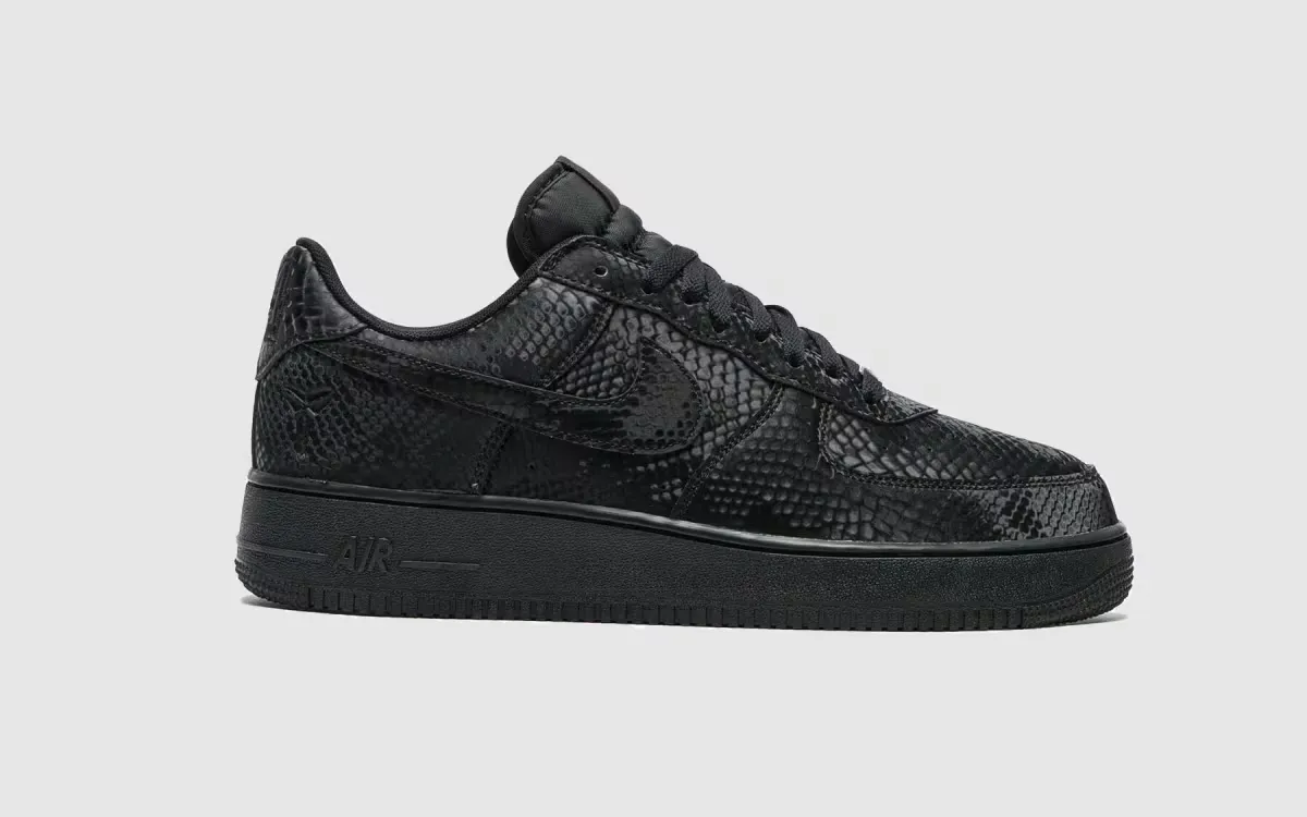 Kobe Bryant x Nike Air Force 1 Low «Triple Black»