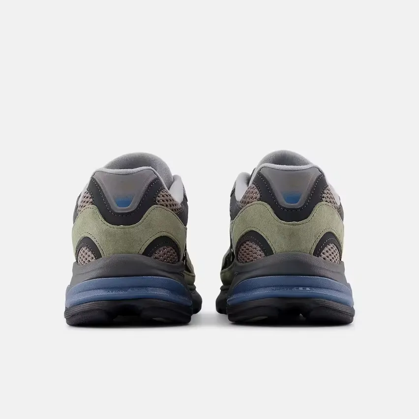 Кроссовки New Balance 2010 «Dark Olivine» готовы к осени