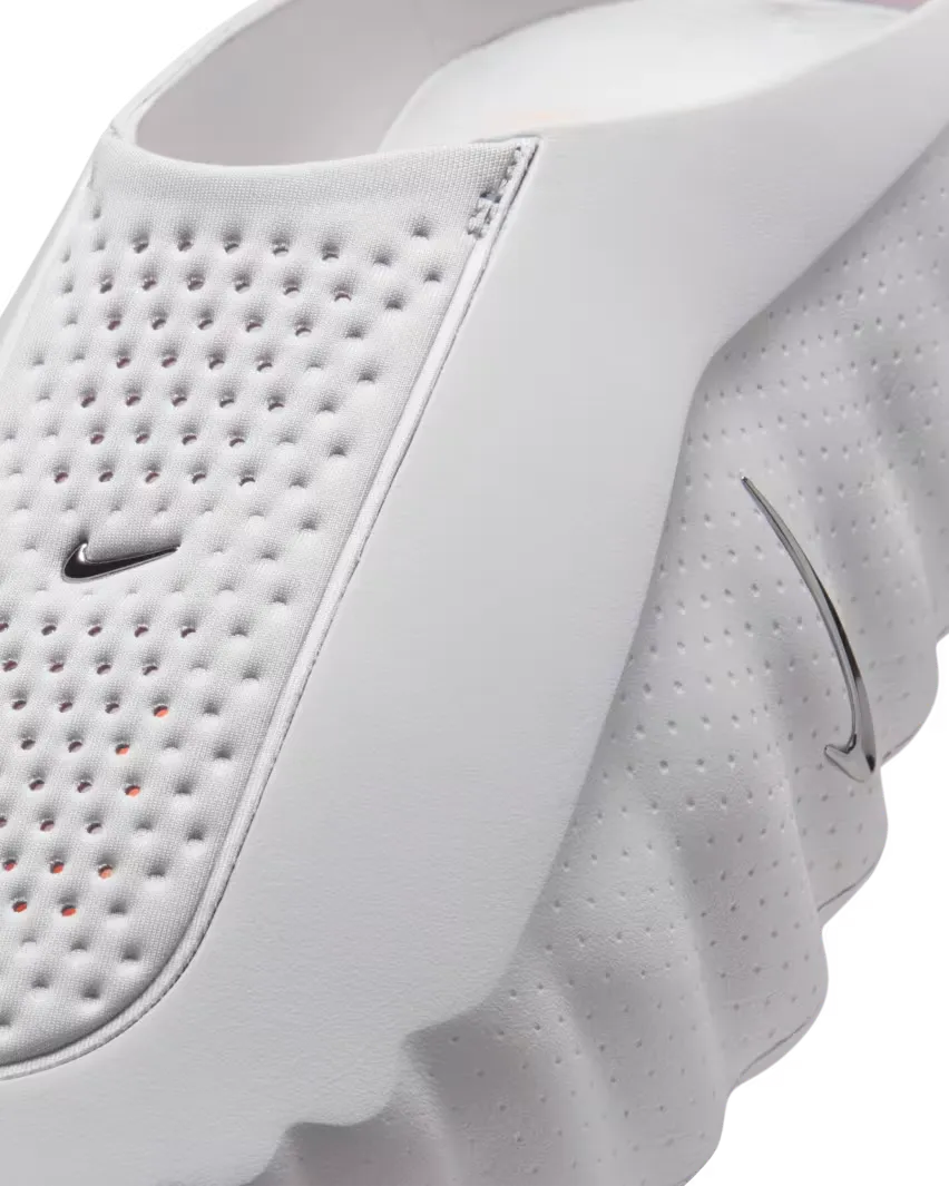 Nike сочетает комфорт и нейробиологию в новых мюлях Mind 001 и Mind 002