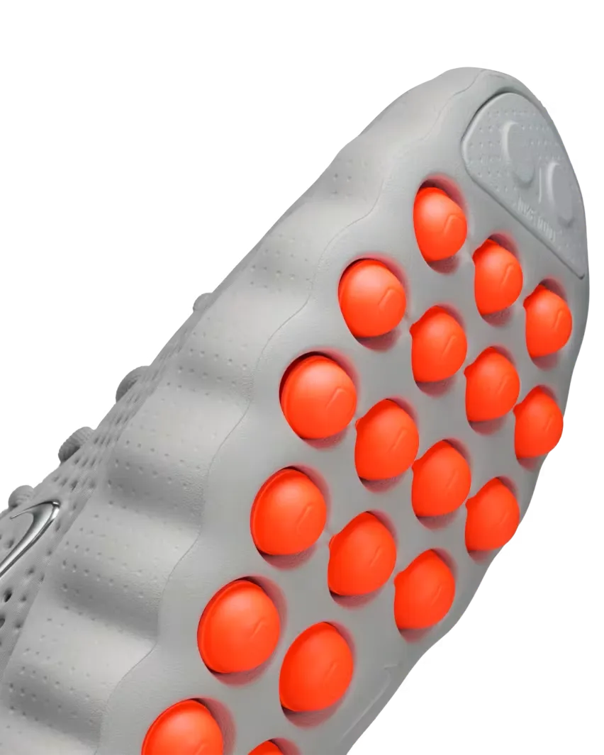 Nike сочетает комфорт и нейробиологию в новых мюлях Mind 001 и Mind 002