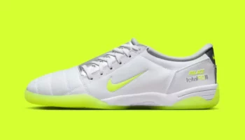 Palace x Nike Total 90 III «Volt Metallic Silver»