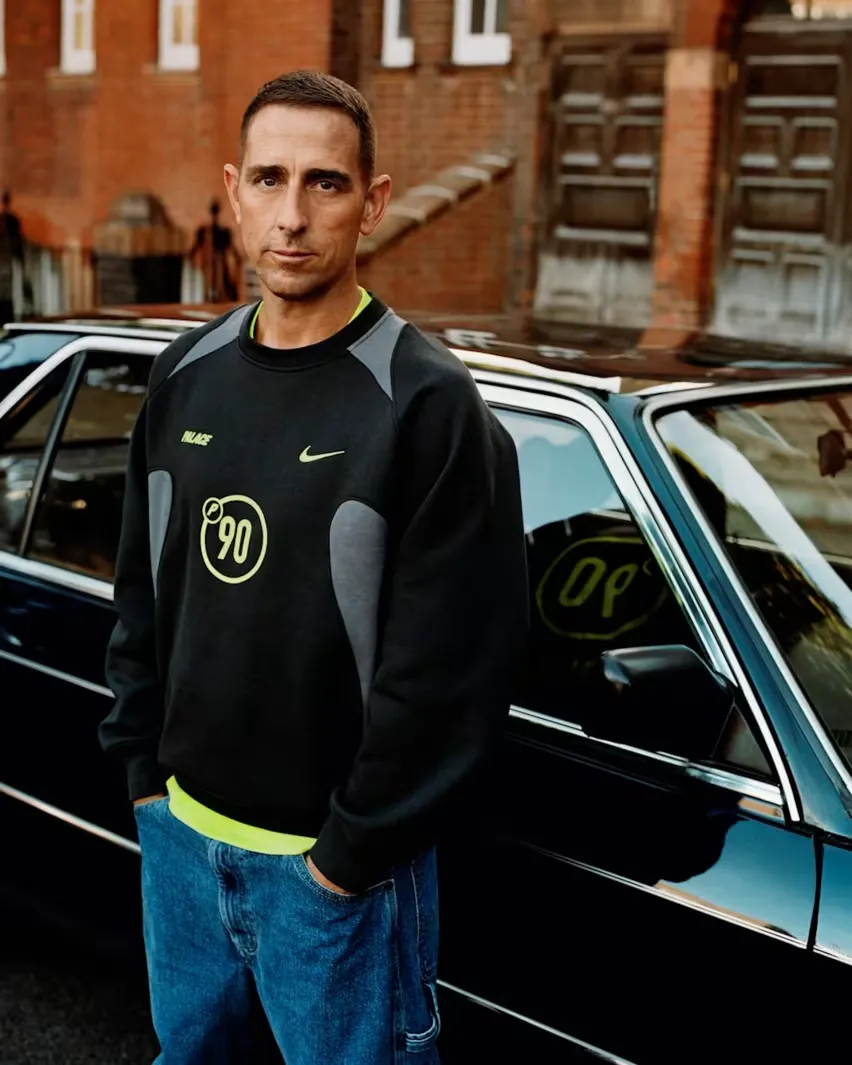 Palace возрождает Nike Total 90 III в цвете «Volt Metallic Silver»