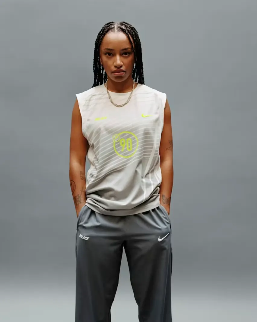 Palace возрождает Nike Total 90 III в цвете «Volt Metallic Silver»