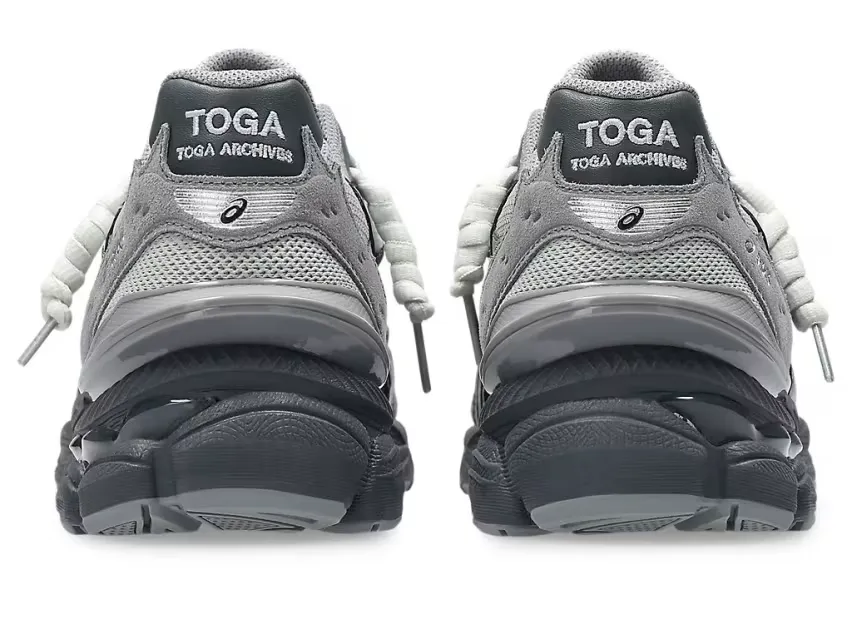 Toga Archives и Asics представляют Gel-Cumulus 16 в новом высокомодном образе